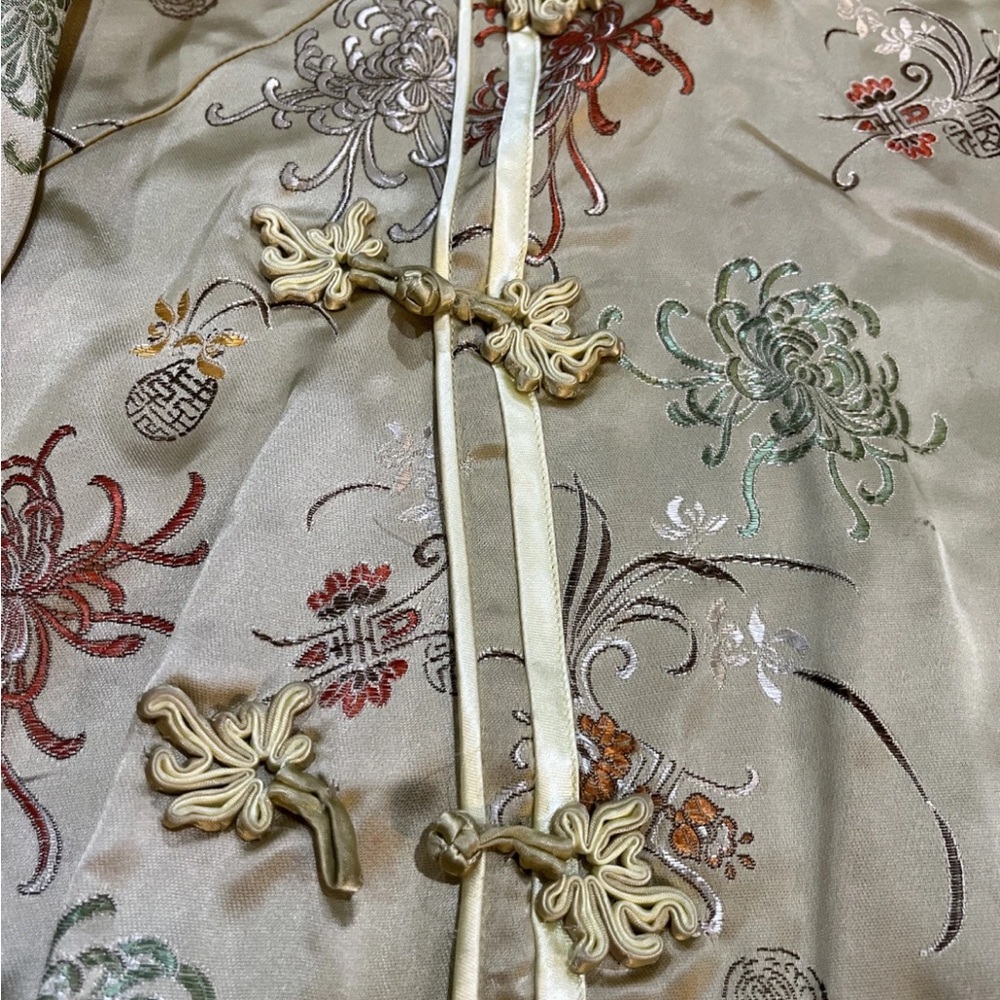 Peony Chinese / Asian Gold Tang Suit Top Jacket Embroidered Flowers 34 - Picture 2 of 11